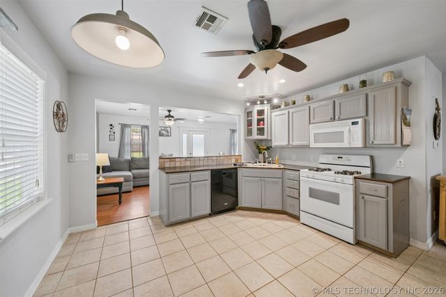 521 S Normal Avenue, Claremore, OK 74017