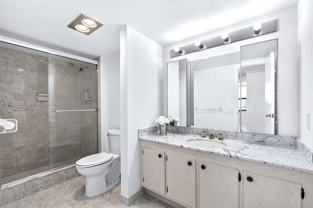 2301 S Ocean Dr 1004, Hollywood, FL 33019