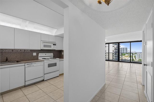 2301 S Ocean Dr 1004, Hollywood, FL 33019