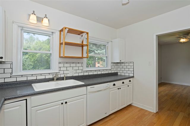 2131 Watrous Avenue, Des Moines, IA 50321