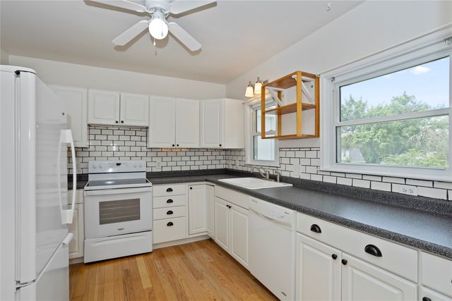2131 Watrous Avenue, Des Moines, IA 50321