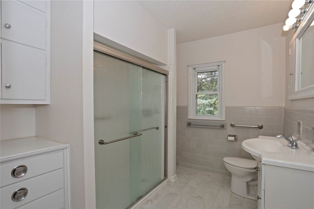 2131 Watrous Avenue, Des Moines, IA 50321