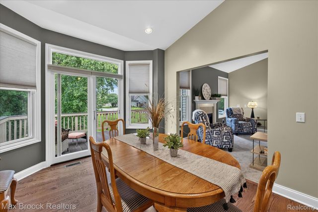 13141 Harbor Landings Drive 76, Fenton Charter Township, MI 48430