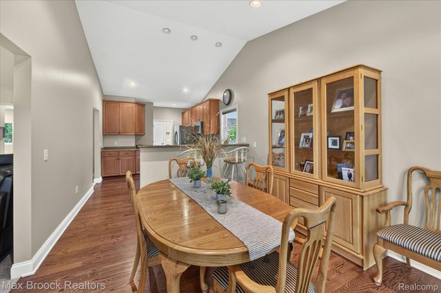 13141 Harbor Landings Drive 76, Fenton Charter Township, MI 48430