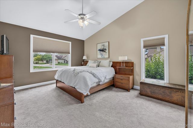13141 Harbor Landings Drive 76, Fenton Charter Township, MI 48430
