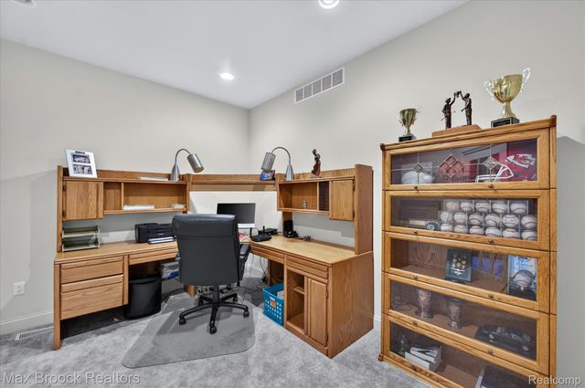 13141 Harbor Landings Drive 76, Fenton Charter Township, MI 48430