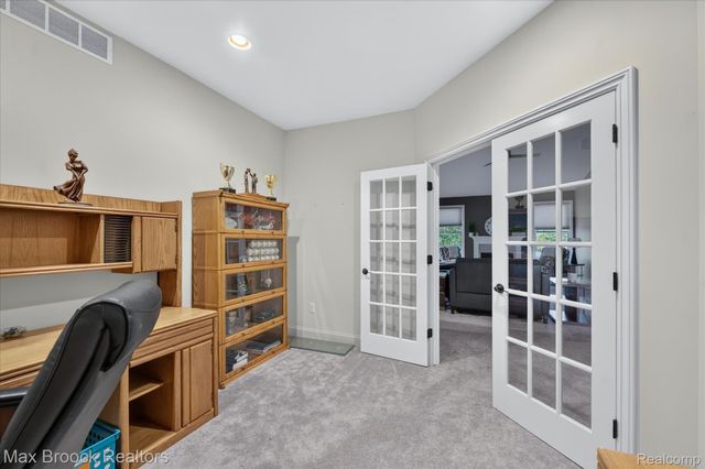 13141 Harbor Landings Drive 76, Fenton Charter Township, MI 48430