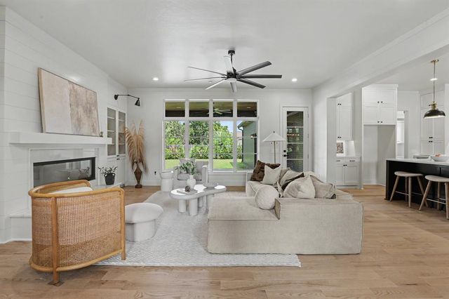 4223 Hackney Wick Road, Norman, OK 73072