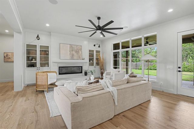 4223 Hackney Wick Road, Norman, OK 73072