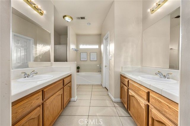 10125 Pavillion, Bakersfield, CA 93312