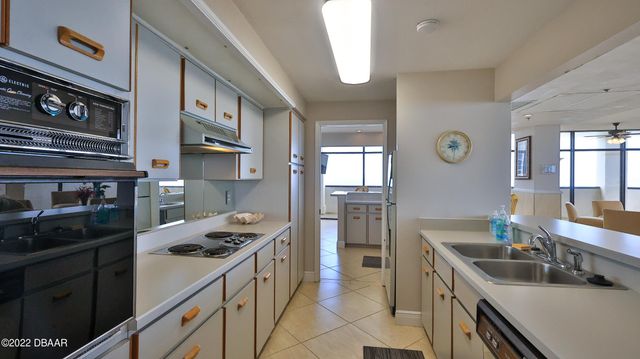 2615 S Atlantic Ave Apt 3F, Daytona Beach Shores, FL 32118
