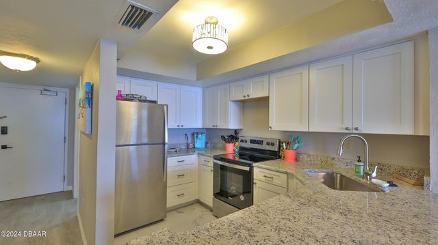 2615 S Atlantic Ave Apt 3F, Daytona Beach Shores, FL 32118