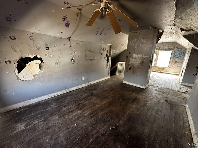 1315 SW 11th ST, Topeka, KS 66604