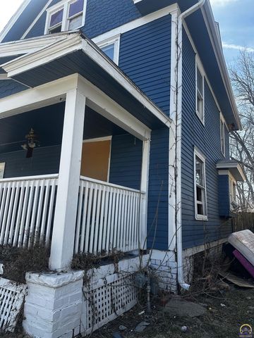 1315 SW 11th ST, Topeka, KS 66604