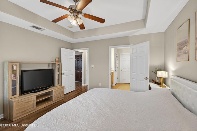 2212 Paula Circle, Ocean Springs, MS 39564