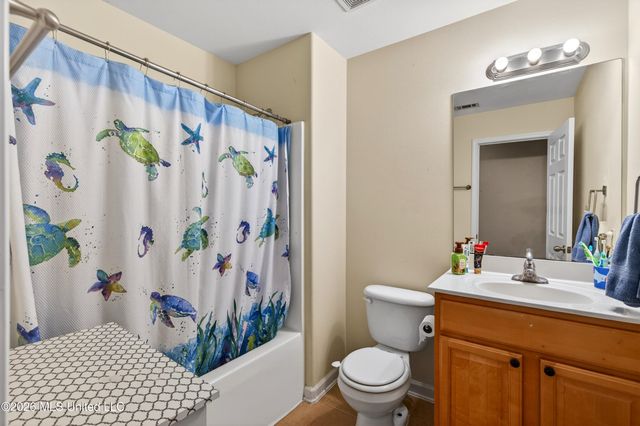 2212 Paula Circle, Ocean Springs, MS 39564