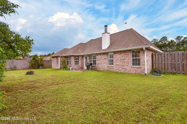 2212 Paula Circle, Ocean Springs, MS 39564