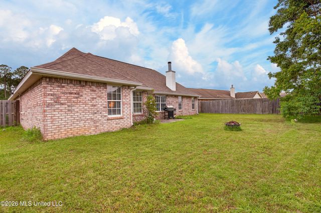 2212 Paula Circle, Ocean Springs, MS 39564