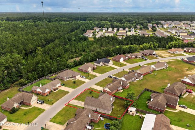 2212 Paula Circle, Ocean Springs, MS 39564