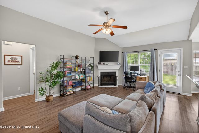 2212 Paula Circle, Ocean Springs, MS 39564