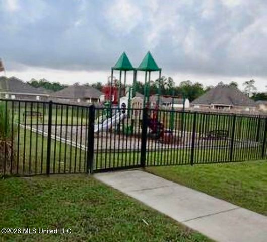 2212 Paula Circle, Ocean Springs, MS 39564
