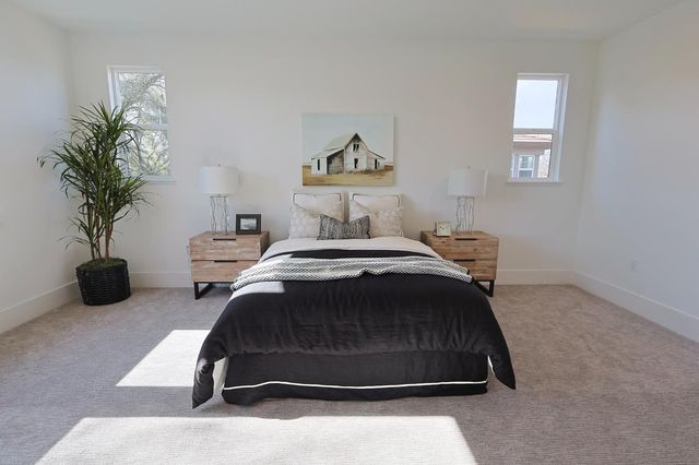 5638 Lakepointe Dr, Rocklin, CA 95677