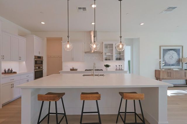 5638 Lakepointe Dr, Rocklin, CA 95677