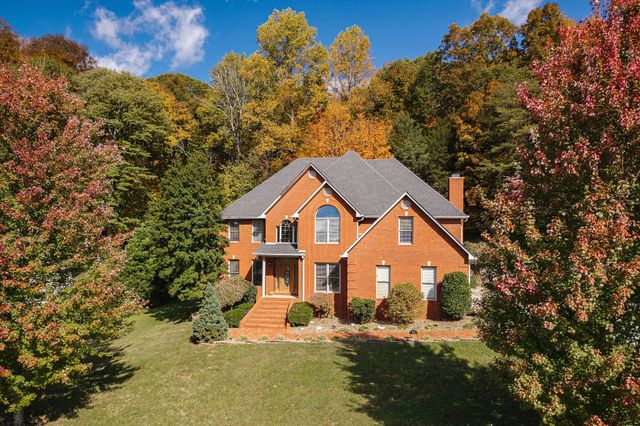 1434 N Plantation Dr, Cookeville, TN 38506