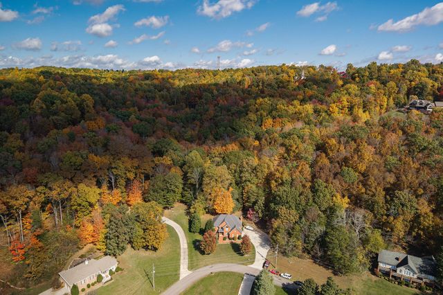 1434 N Plantation Dr, Cookeville, TN 38506