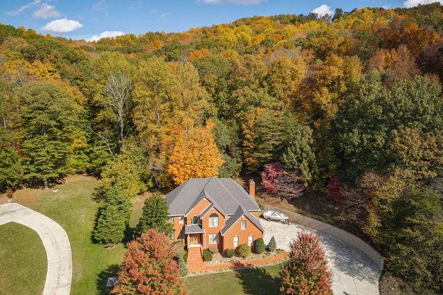 1434 N Plantation Dr, Cookeville, TN 38506