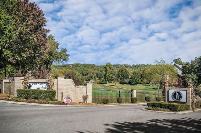 1434 N Plantation Dr, Cookeville, TN 38506