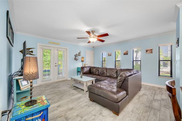 708 LYNDHURST 104, Dunedin, FL 34698