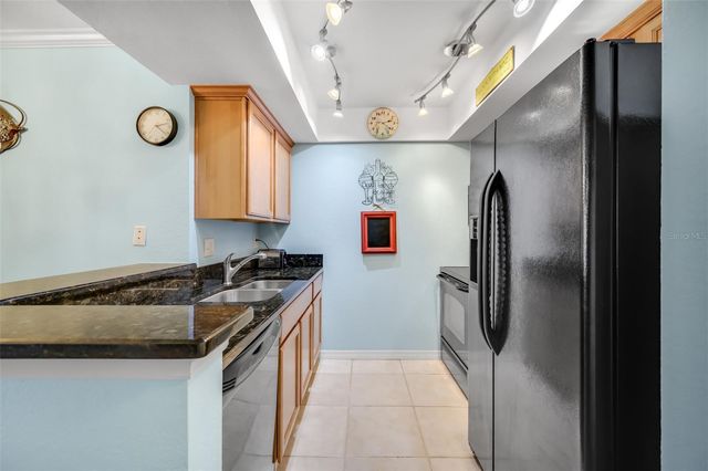 708 LYNDHURST 104, Dunedin, FL 34698