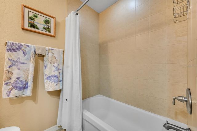 708 LYNDHURST 104, Dunedin, FL 34698