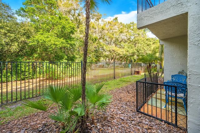 708 LYNDHURST 104, Dunedin, FL 34698