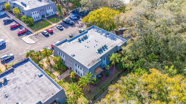 708 LYNDHURST 104, Dunedin, FL 34698