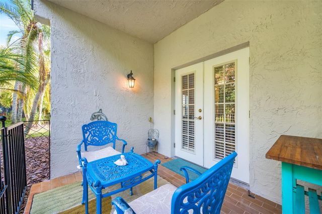 708 LYNDHURST 104, Dunedin, FL 34698