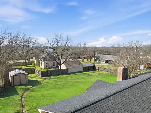502 S 8th Street, Valley Mills, TX 76689