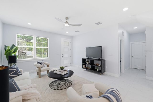 8119 N DAKOTA AVENUE, Tampa, FL 33604