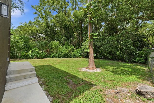 8119 N DAKOTA AVENUE, Tampa, FL 33604