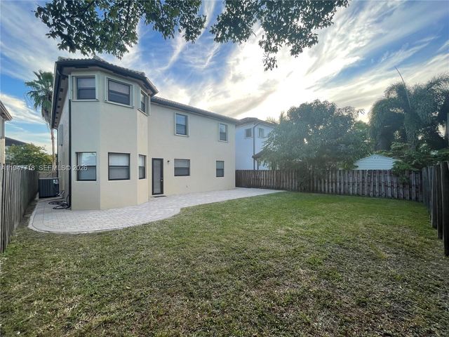 10417 SW 231st Ter, Miami, FL 33190