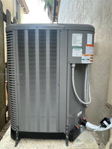 10417 SW 231st Ter, Miami, FL 33190