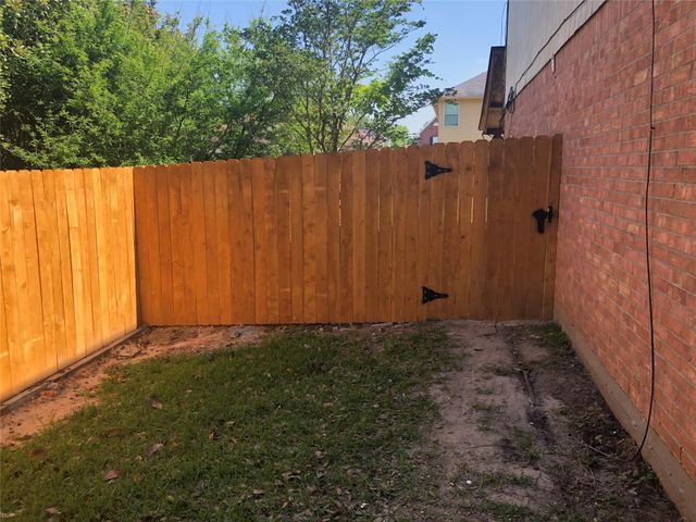 12427 Chalmette Street, Houston, TX 77015