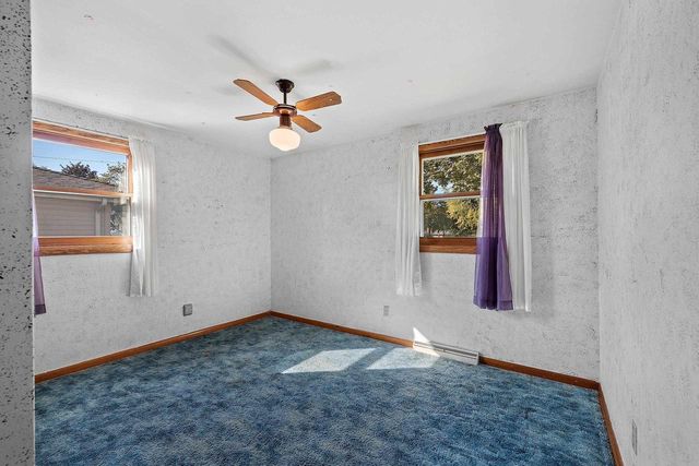 923 AMHART DRIVE, De Pere, WI 54115