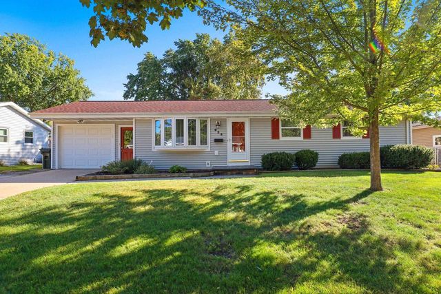 923 AMHART DRIVE, De Pere, WI 54115