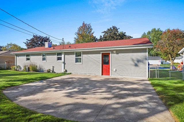 923 AMHART DRIVE, De Pere, WI 54115
