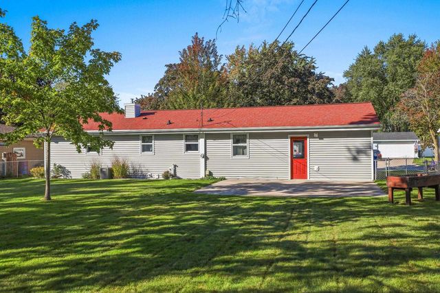 923 AMHART DRIVE, De Pere, WI 54115