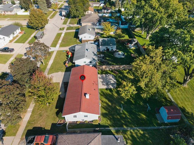 923 AMHART DRIVE, De Pere, WI 54115
