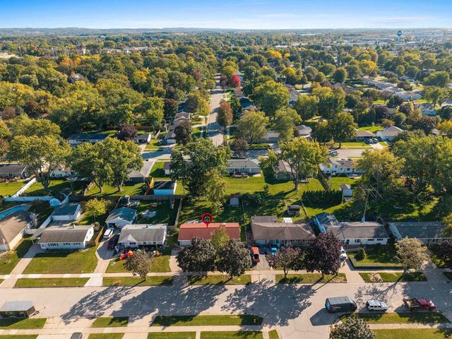 923 AMHART DRIVE, De Pere, WI 54115