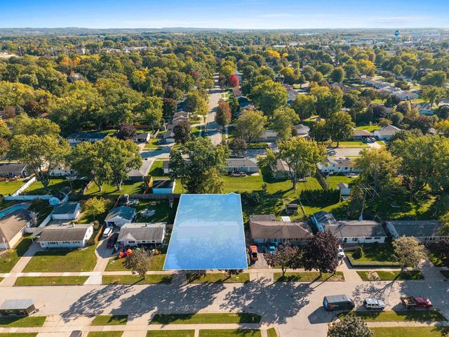 923 AMHART DRIVE, De Pere, WI 54115